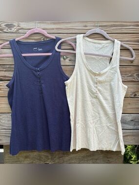 Lot of 2- Aerie Ribbed Henley Button Tank Top Size Large
